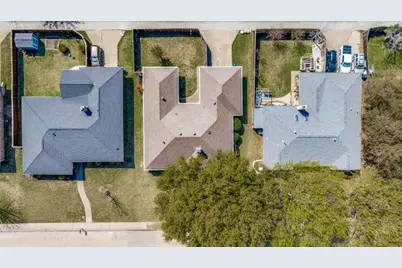 1538 Glenhill Lane, Lewisville, TX 75077 - Photo 3