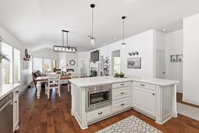 14720 Seventeen Lakes Boulevard, Roanoke, TX 76262 - Photo 11