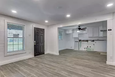 2625 Frazier Avenue, Fort Worth, TX 76110 - Photo 5