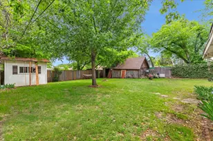 1845 Chevy Chase Dr, Carrollton, TX 75006 - Photo 37