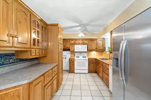 1845 Chevy Chase Dr, Carrollton, TX 75006 - Photo 15
