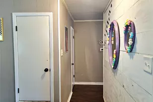 215 N Karl Cayton St, Groesbeck, TX 76642 - Photo 15