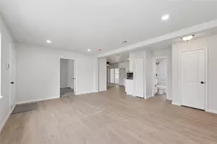 4040 Wind River Dr, Dallas, TX 75216 - Photo 5