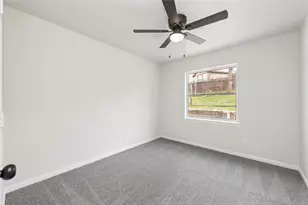 4040 Wind River Dr, Dallas, TX 75216 - Photo 17