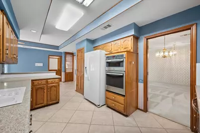 1812 Rollingwood Court, Bedford, TX 76021 - Photo 13