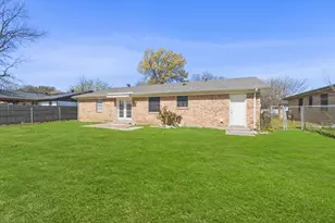 4944 Saucer Dr, Haltom City, TX 76117 - Photo 33