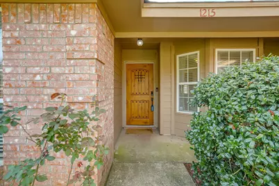 1215 Davis Street, Cleburne, TX 76033 - Photo 3