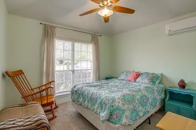 1215 Davis Street, Cleburne, TX 76033 - Photo 25