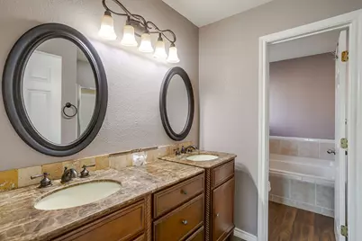 1215 Davis Street, Cleburne, TX 76033 - Photo 21