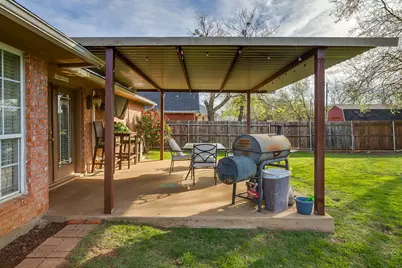 1215 Davis Street, Cleburne, TX 76033 - Photo 33