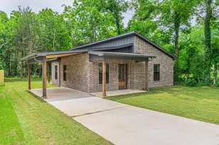 714 E Crawford St, Denison, TX 75021 - Photo 1