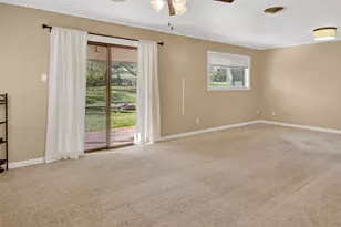 1435 W Water St, Weatherford, TX 76086 - Photo 17