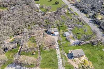 2013 Spring Court, Azle, TX 76020 - Photo 31