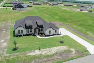 860 Alondrita St, Celeste, TX 75423 - Photo 3