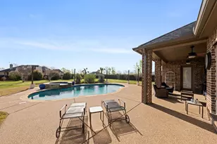 100 Brookview Ct, Waxahachie, TX 75165 - Photo 5