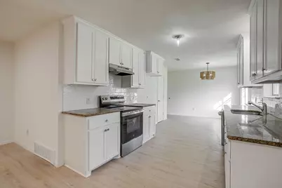 7325 Trimble Drive, Fort Worth, TX 76134 - Photo 9