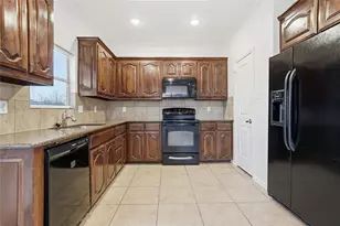 713 San Felipe Trail, Fort Worth, TX 76052 - Photo 11