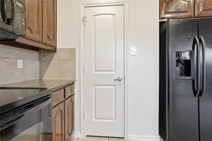 713 San Felipe Trail, Fort Worth, TX 76052 - Photo 13