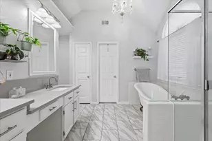 7958 Crystal Creek Cir, Fort Worth, TX 76137 - Photo 17