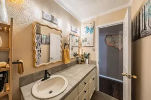 748 Regency Dr, Hurst, TX 76054 - Photo 31