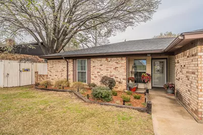 748 Regency Drive, Hurst, TX 76054 - Photo 9
