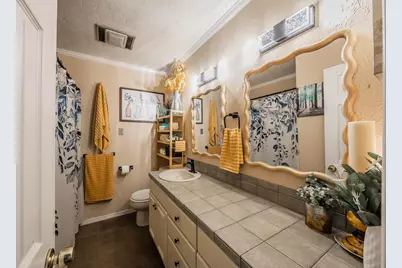 748 Regency Drive, Hurst, TX 76054 - Photo 31