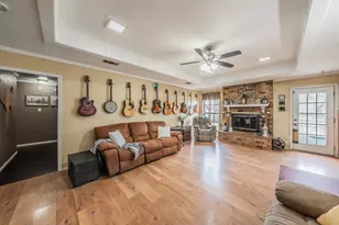 748 Regency Dr, Hurst, TX 76054 - Photo 17