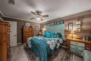 748 Regency Dr, Hurst, TX 76054 - Photo 5
