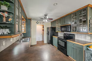 748 Regency Dr, Hurst, TX 76054 - Photo 13