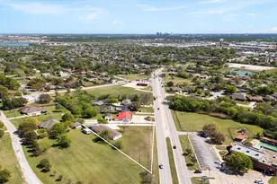 5338 Boat Club Rd, Fort Worth, TX 76135 - Photo 15