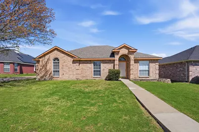 1325 Maple Ridge Drive, Mesquite, TX 75149 - Photo 1