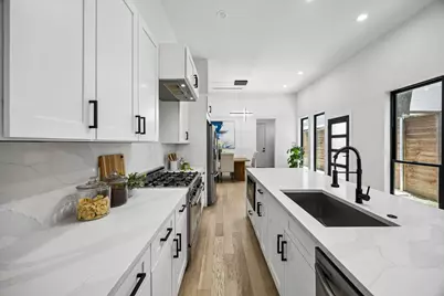 4217 Roseland Avenue, Dallas, TX 75204 - Photo 5