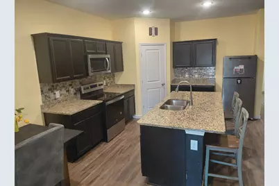 305 Gypsum Lane, Glenn Heights, TX 75154 - Photo 9