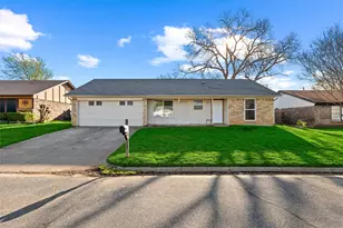 5907 Woodsetter Ln, Arlington, TX 76017 - Photo 1