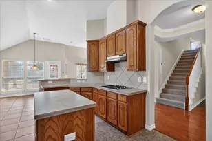 2839 Kate Ln, Grand Prairie, TX 75052 - Photo 13