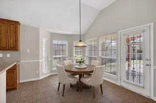 2839 Kate Ln, Grand Prairie, TX 75052 - Photo 17