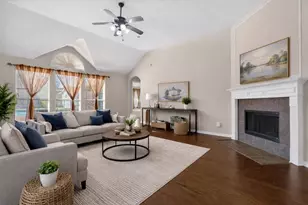 2839 Kate Ln, Grand Prairie, TX 75052 - Photo 7