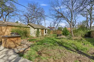 117 W Ave E, Garland, TX 75040 - Photo 17