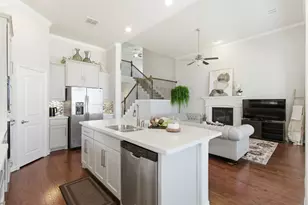 4211 Prado Ct, Irving, TX 75063 - Photo 15