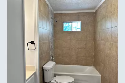 3211 Poplar Street, Greenville, TX 75402 - Photo 3