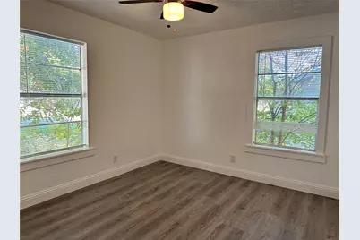 3211 Poplar Street, Greenville, TX 75402 - Photo 7