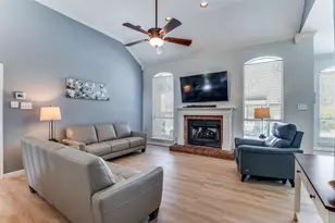 517 Seneca Dr, Waxahachie, TX 75165 - Photo 3