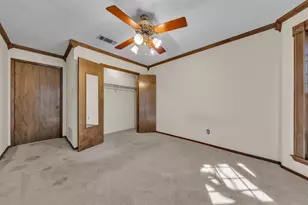 205 William Wallace Dr, Burleson, TX 76028 - Photo 21