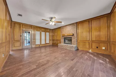 205 William Wallace Drive, Burleson, TX 76028 - Photo 3