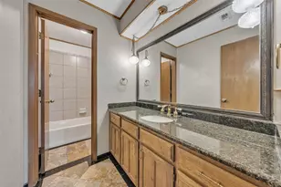 205 William Wallace Dr, Burleson, TX 76028 - Photo 19