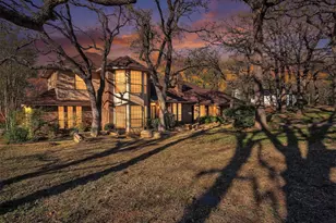 205 William Wallace Dr, Burleson, TX 76028 - Photo 1