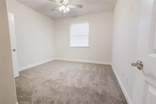 105 Rosemary Dr, Azle, TX 76020 - Photo 23