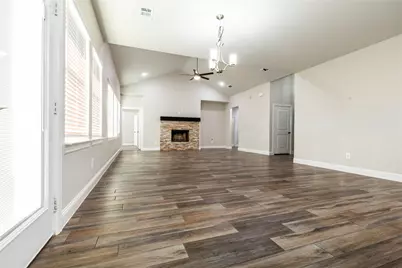105 Rosemary Drive, Azle, TX 76020 - Photo 5
