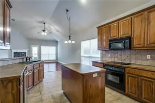 2801 Grand Canyon Ct, McKinney, TX 75072 - Photo 7