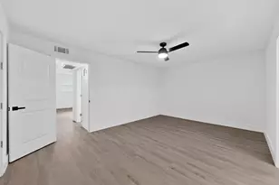 7708 Royal Ln, Dallas, TX 75230 - Photo 27